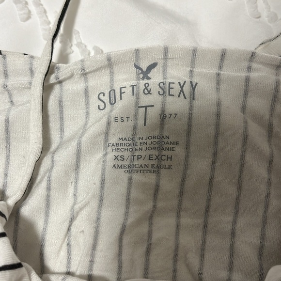 American Eagle striped tank top with off the shoulder sleeves - Picture 2 of 3